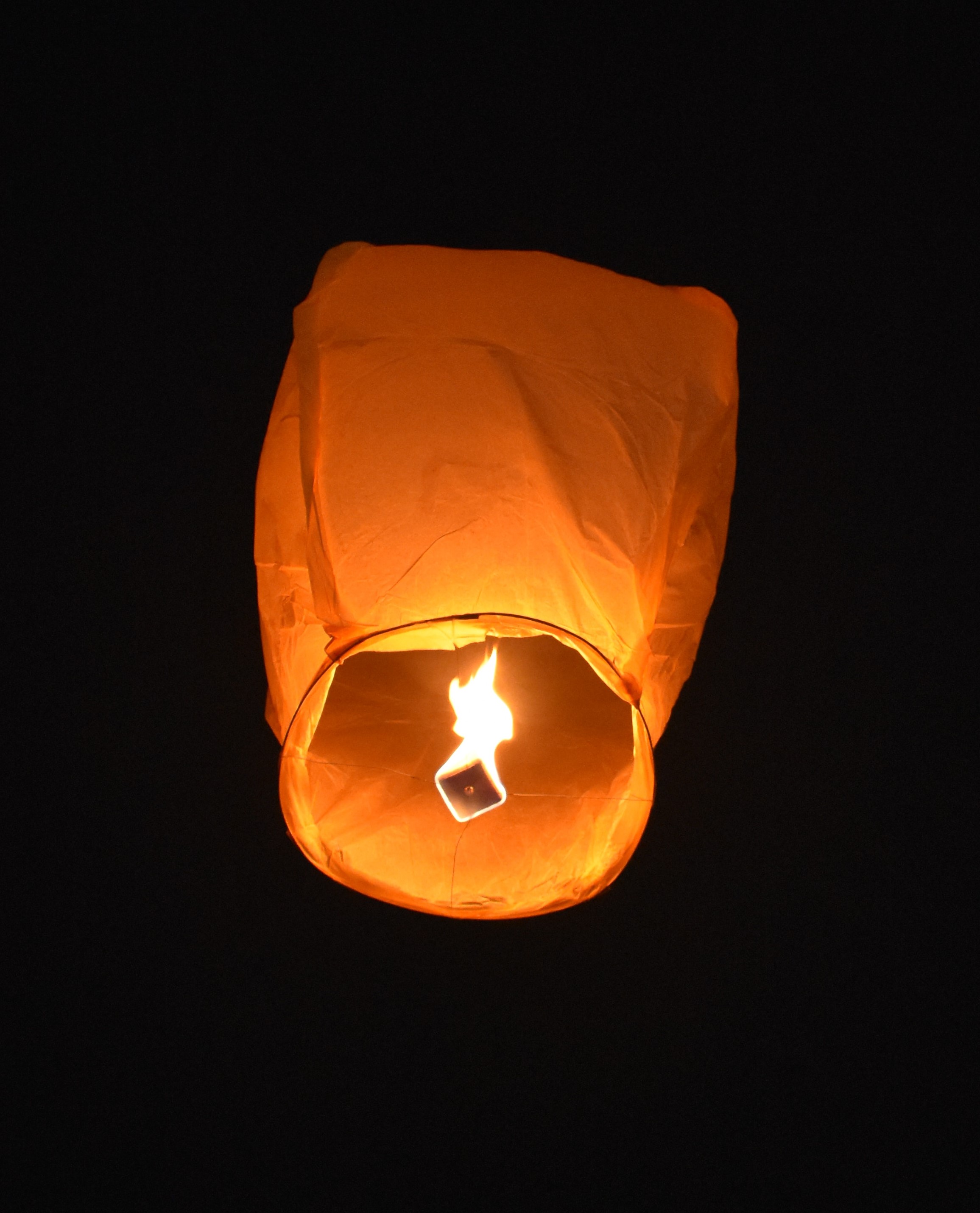 Paper Lantern Lankit-manoharan-CarbXi07VB4-unsplash